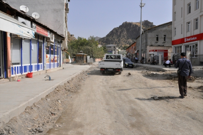 Hakkari Çukurca sokakları yeni görünüme kavuşacak